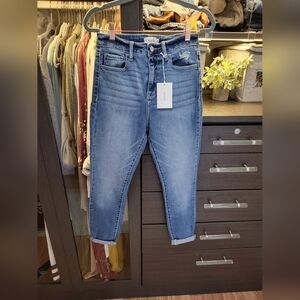 Cello High Rise Skinny cropped jean NWT Size 5